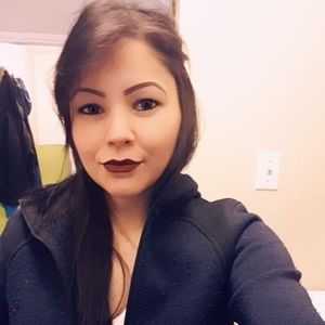 Meet your Posher, Evana